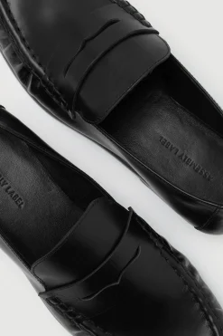 Avenue Leather Loafer