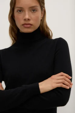 Lara Cashmere Long Sleeve Top