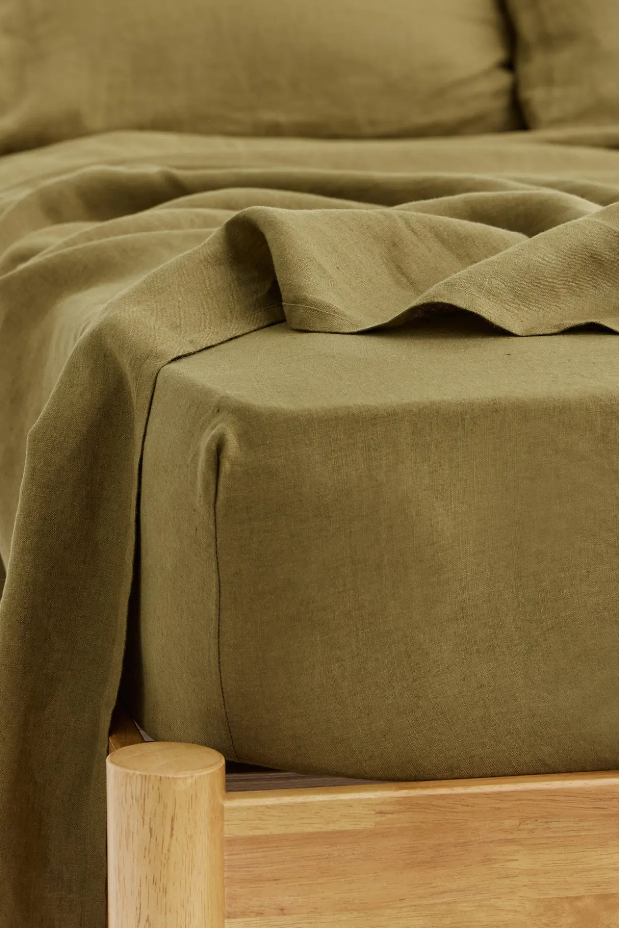 Linen Fitted Sheet Olive