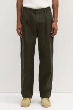 Miles Pleated Chino