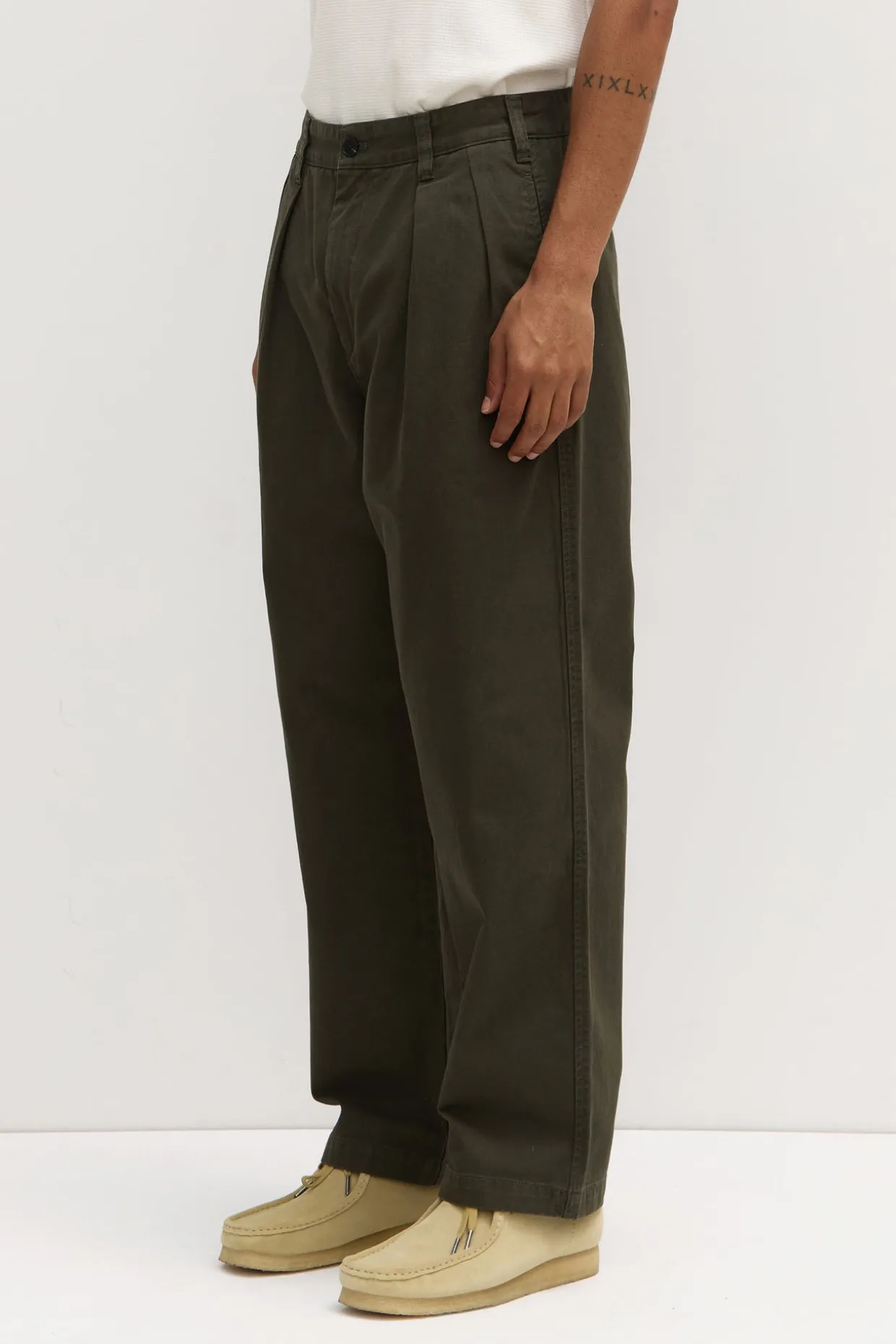 Miles Pleated Chino
