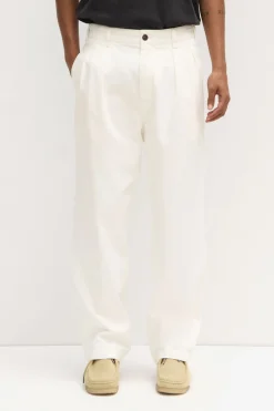 Miles Pleated Chino