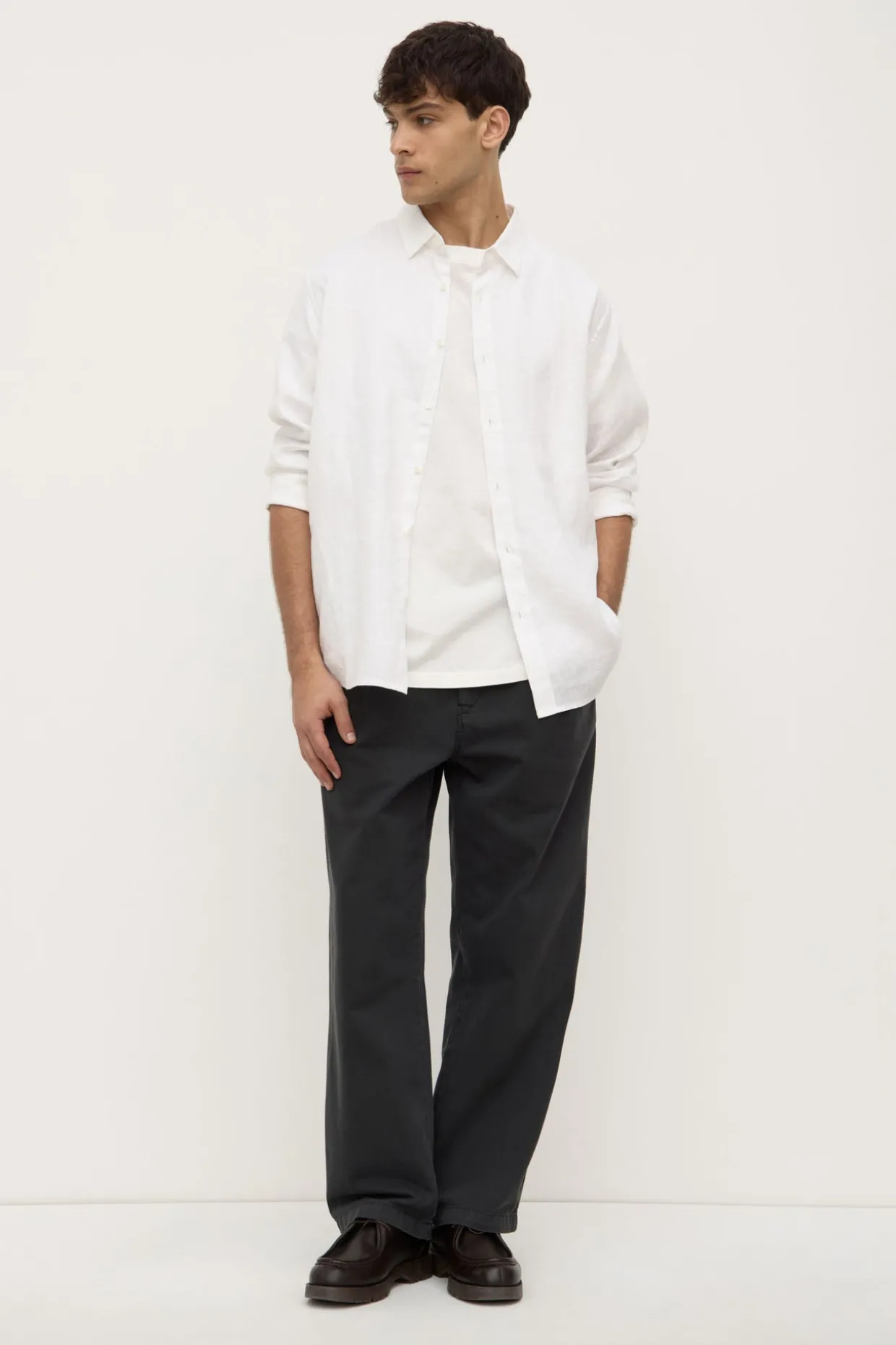 Miles Pleated Chino