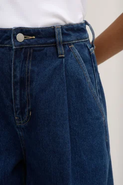 Slack Pleat Wide Leg Jean