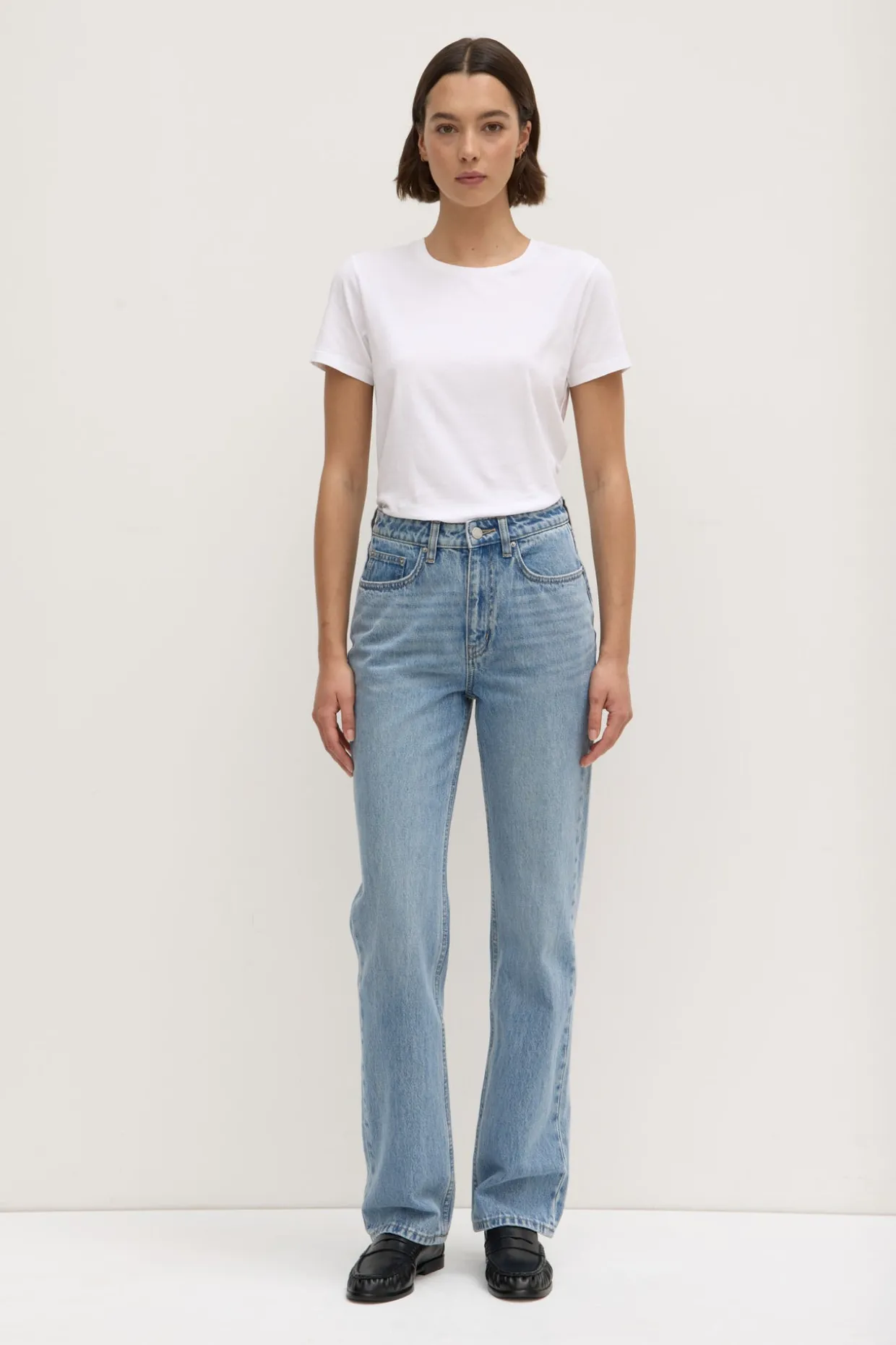 Womens Straight Leg Jean